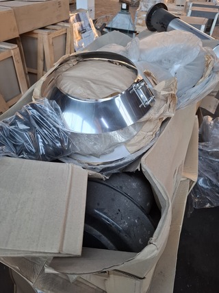 Diverse o.a. dakdoorvoeren