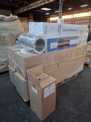 Diverse dakdoorvoeren en buizen Burgerhout