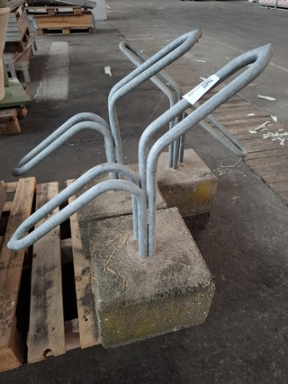 3x Fietsbeugel/standaard met betonblok