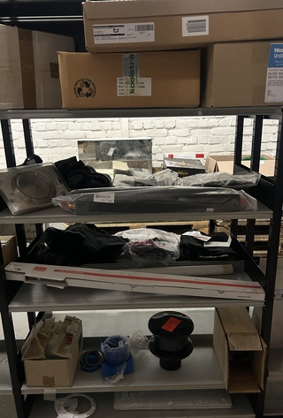 Partij sanitair en bouwmateriaal W.o. ACO, ORCON, Vent-Axia