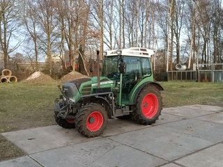 Smalspoor tractor, Fendt, 211F Vario TMS, 2011