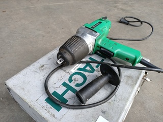 Slagmoersleutel, Hitachi, 2001