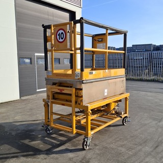 Schaarhoogwerker, Custers, CS 4.0, Geel, 2003