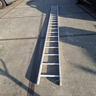 Ladder, incompleet  20 treden, Zilver