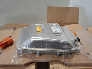 2x Hoogspannings verwarming, Webasto, HVH 100C+
