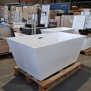 Vrijstaand ligbad, Glans wit