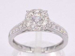 Witgouden entourage ring met briljant geslepen diamanten 1.00 carat