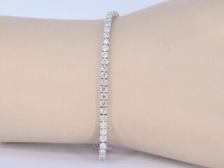 Witgouden tennisarmband met 5.00 carat natuurlijke briljant geslepen d