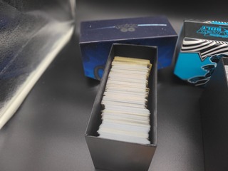 Pokémon kaarten – twee volle mappen (niet alle kaarten staan op foto)