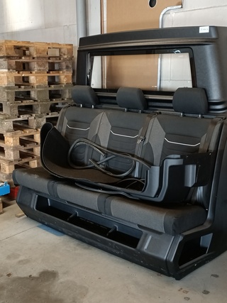 Dubbele cabine bank met tussenschot, Breedte Ca. 165 Cm