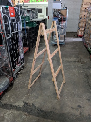 Ca. 28x Houten schraag