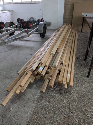 Partij houten balken