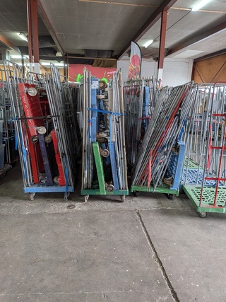 Ca. 68x Rolcontainer