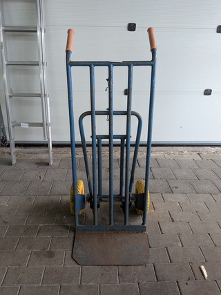 Steekwagen met massieve wielen