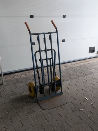 Steekwagen met massieve wielen