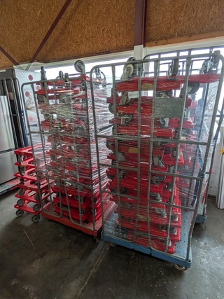 Ca. 80x Kunsstof transportroller t.b.v. Euronorm bakken/kratten, Delmo