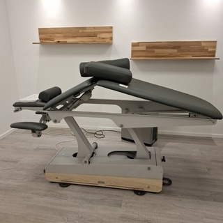 Elektrisch verstelbaar behandeltafel Naggura Swop, Swop5, bouwjaar 202