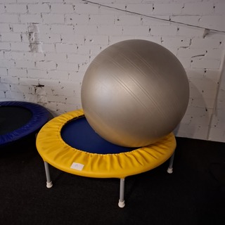 2x Trampoline met 2x gymbal