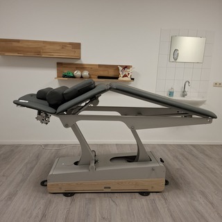 Elektrisch verstelbaar behandeltafel Naggura Swop, Swop5, bouwjaar 202