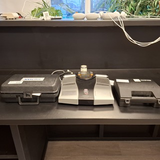 3x Medisch meetinstrument