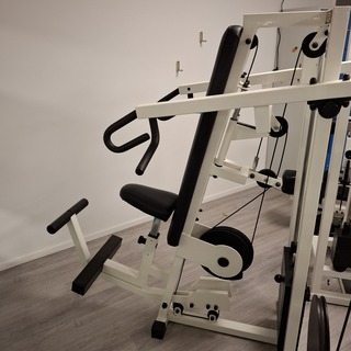 Shoulder press Technogym