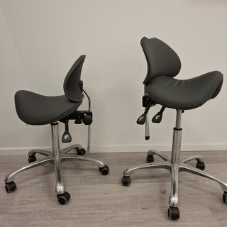 2x Tabouret met rugleuning Naggura