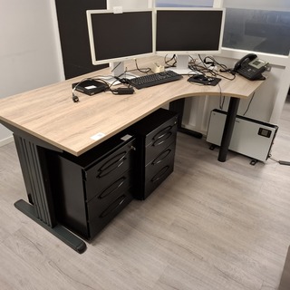 Bureau met 2x ladeblok