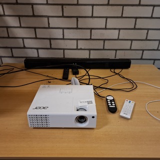 Beamer met soundbar Acer , Roseland