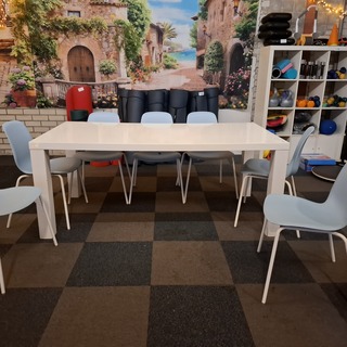 Eetkamertafel met 7x stoel