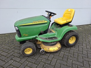 Zitmaaier, John Deere, LT180