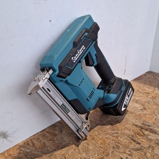 Accu spijkerpistool, Blauw