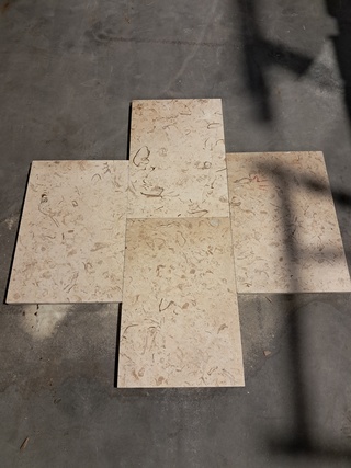 Ca. 65x Natuurstenen tegel