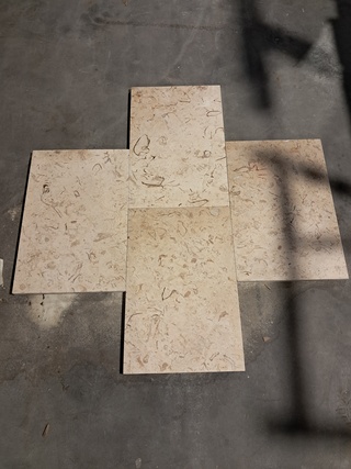 Ca. 65x Natuurstenen tegel