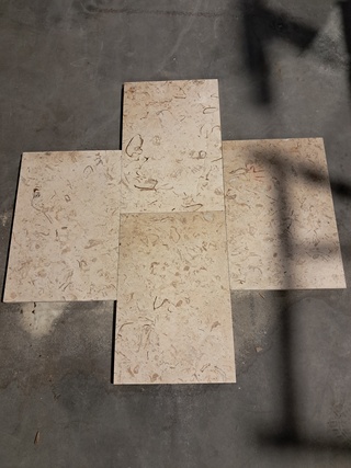 Ca. 45x Natuurstenen tegel