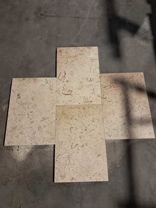 Ca. 65x Natuurstenen tegel