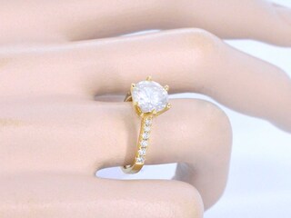 Gouden ring met diamant