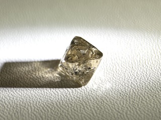Diamant – 4.97 carat natuurlijke ruwe diamant – oktaeder vorm