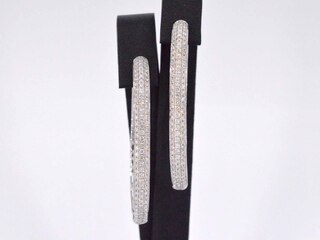 Witgouden oorbellen met diamanten