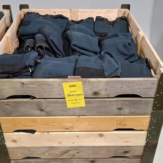 Partij truien en jassen