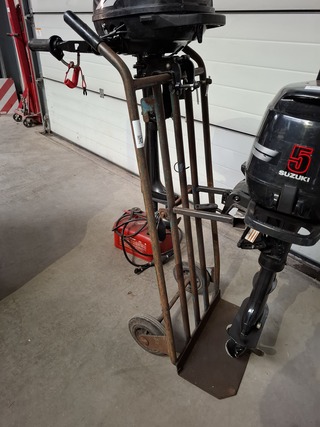 Steekwagen voor buitenboordmotoren