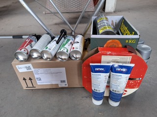 Assortiment o.a. cleaner, smeermiddelen