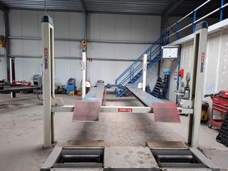 4-Koloms hefbrug Stertil Koni, ST-4040-L/V, bouwjaar 2011