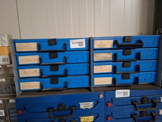 2-Delige stelling met assortiment koffers