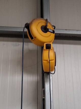 Luchtslanghaspel en stroomkabelhaspel Zeca