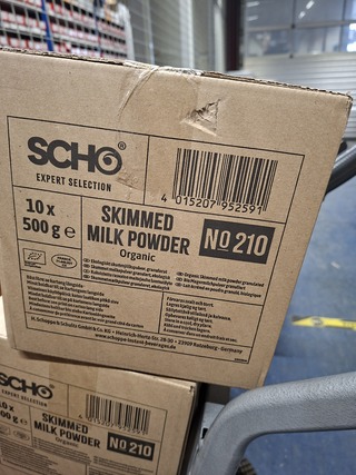Ca. 74x a 500 gram Melkpoeder t.b.v. koffieautomaat. , Scho, Skimmed m