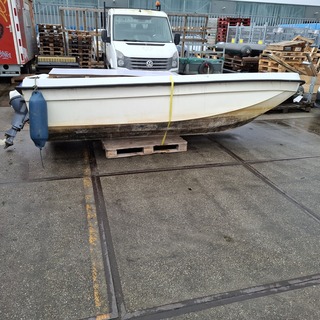 Boot met 9pk buitenboordmotor, Terhi, 400, Wit