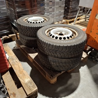 4x Winterbanden set , Volkswagen Transporter , T5 of T6