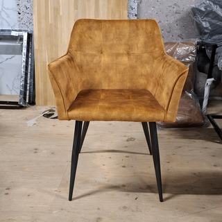 4x Eetkamerstoel Okergeel