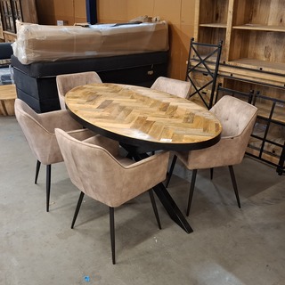 Ovale eetkamertafel met 5x stoel