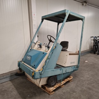 Veegmachine, Tennant, 2150, 1996